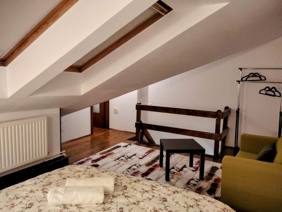 Lovely Central Apartment Brasov Luaran gambar