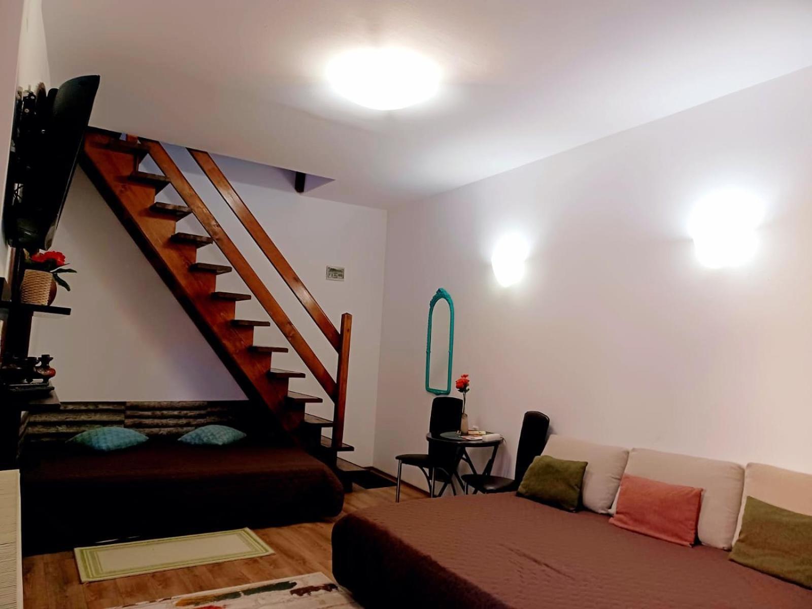 Lovely Central Apartment Brasov Luaran gambar