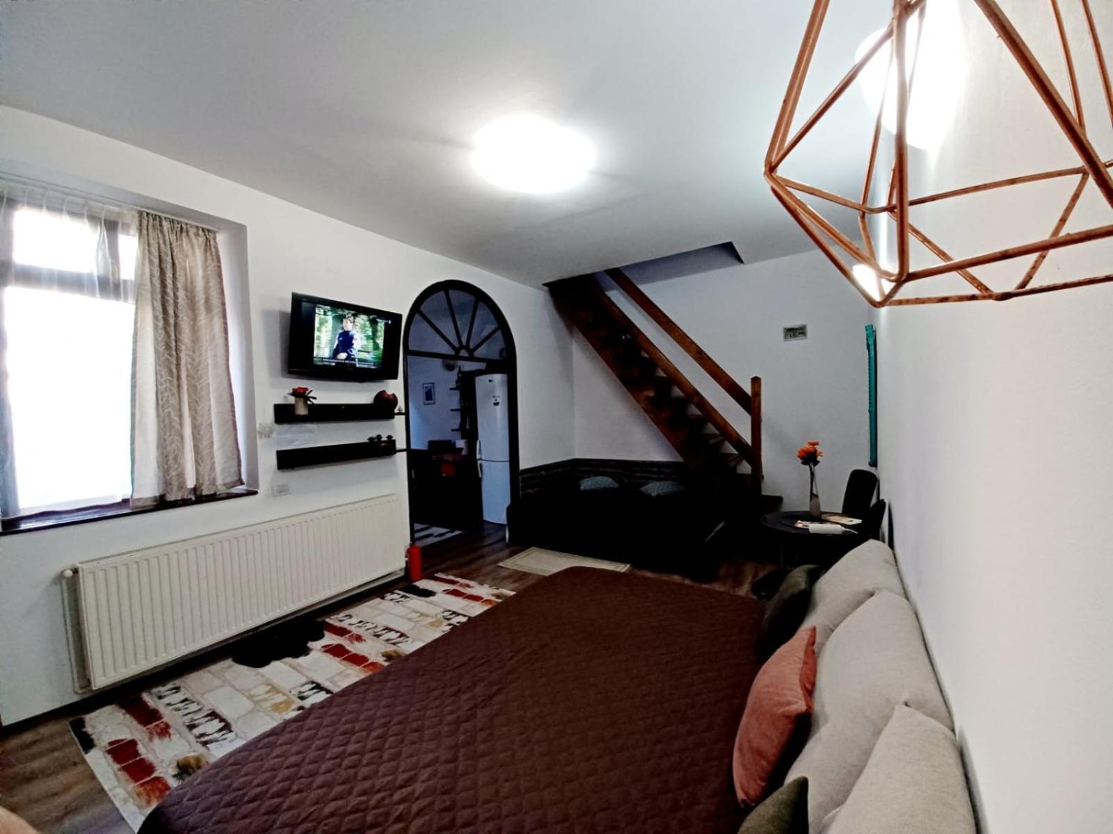 Lovely Central Apartment Brasov Luaran gambar