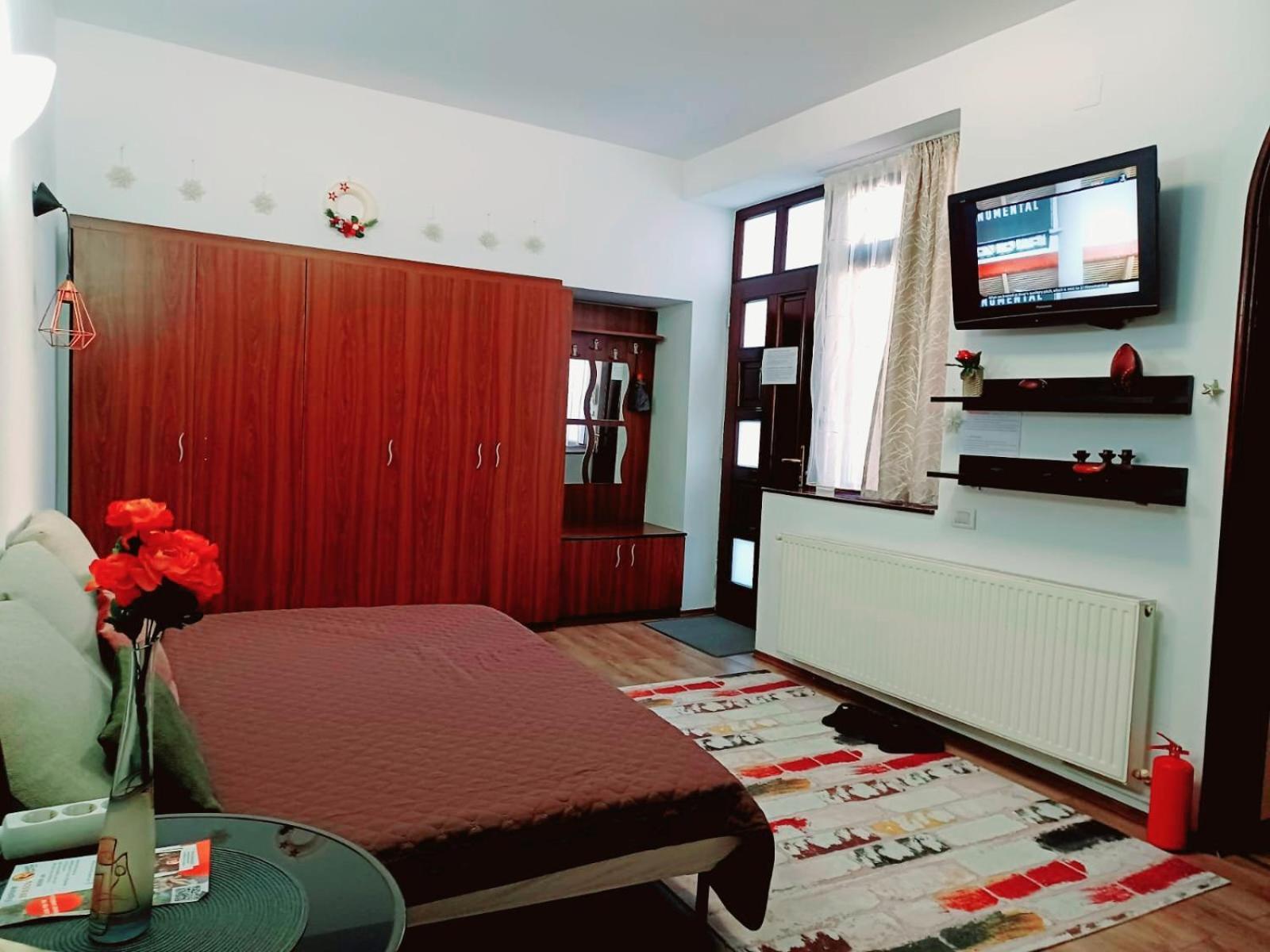 Lovely Central Apartment Brasov Luaran gambar